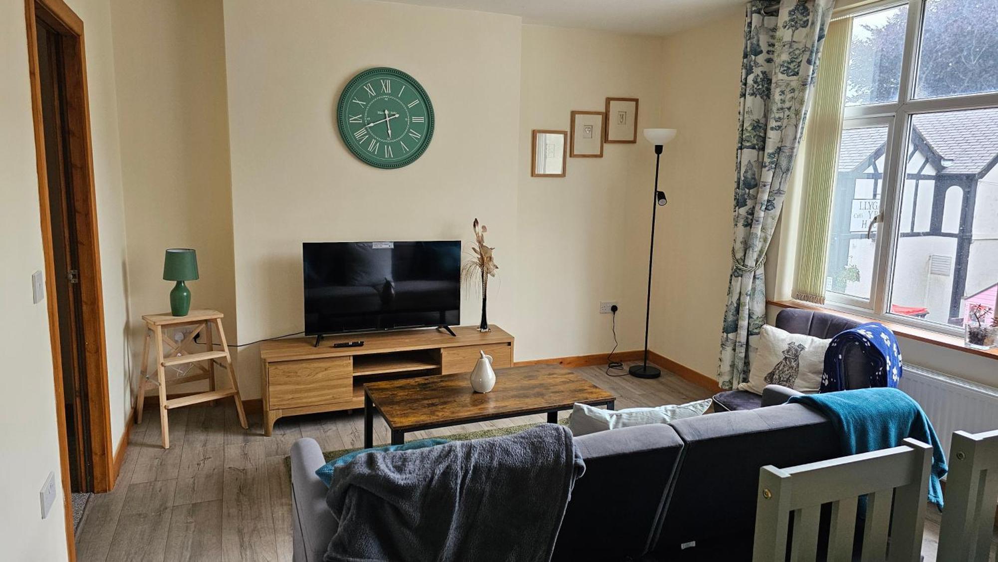 Apartment The At Brook House